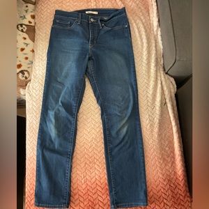 Levi’s 312 Shaping Slim Jeans